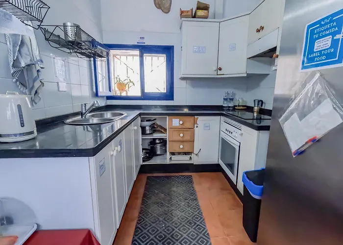 Ashavana Nest 旅馆 *